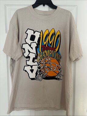 FEATURE Crewneck Teeshirt in Light Beige